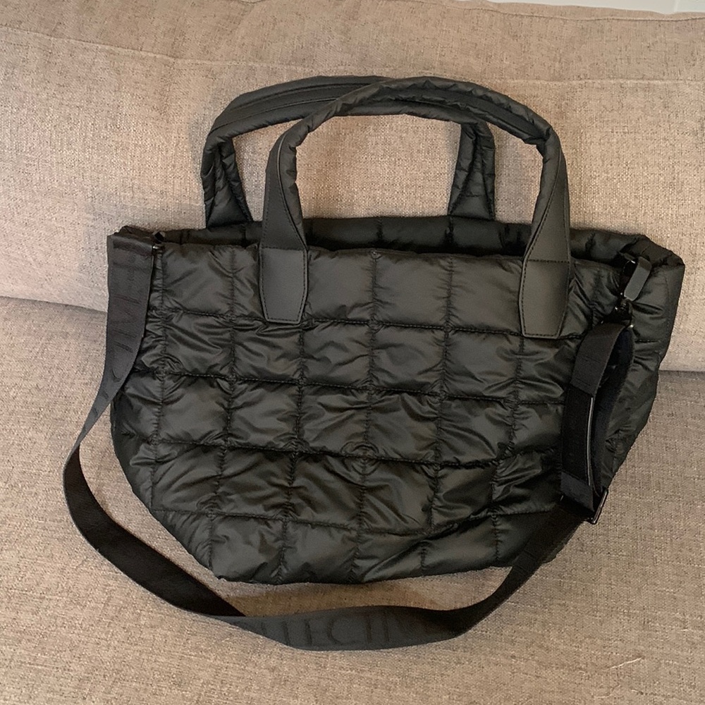 VeeCollective Porter bag. Versatile bag. Currently on back order everywhere!